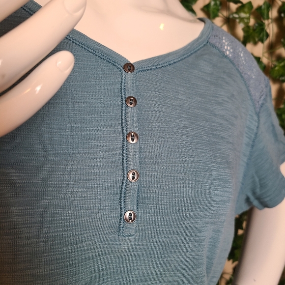 Bleu Gray Women's Turquoise Lace Crochet Tee size XXL - Picture 7 of 14